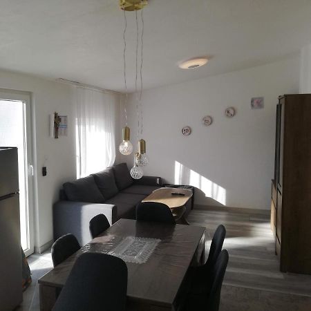 Apartman Kety Vir Luaran gambar